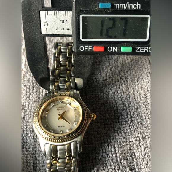 Stylish citizens Ecodrive women’s watch sapphire crystal gold plated … 993 - Picture 5 of 9